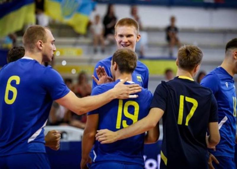 Молодіжна волейбольна збірна України успішно розпочала свій шлях на чемпіонаті світу, здобувши перемогу в першій грі.