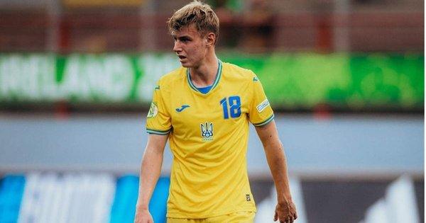 У Українській асоціації футболу прокоментували ситуацію з дискваліфікацією Синчука: 