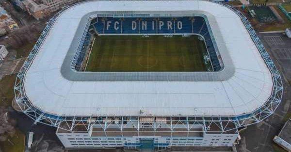 Стадіон та тренувальна база футбольного клубу Дніпро залишаються під контролем ПриватБанку - причина вже відома.