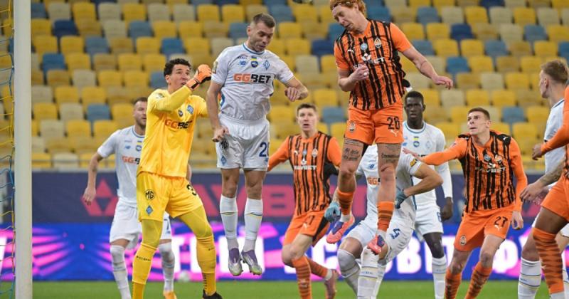 Шахтар здобуває переконливу перемогу над Динамо з рахунком 3:1 у 11-му турі Української Прем'єр-ліги.