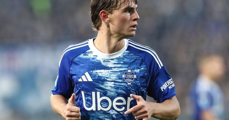 Челсі має намір витратити 100 мільйонів євро на перспективного талановитого півзахисника Ніко Паса.