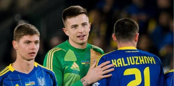 Легенда українського футболу не перейматиметься можливим розгромом від Франції - Гецко надав пораду Реброву.