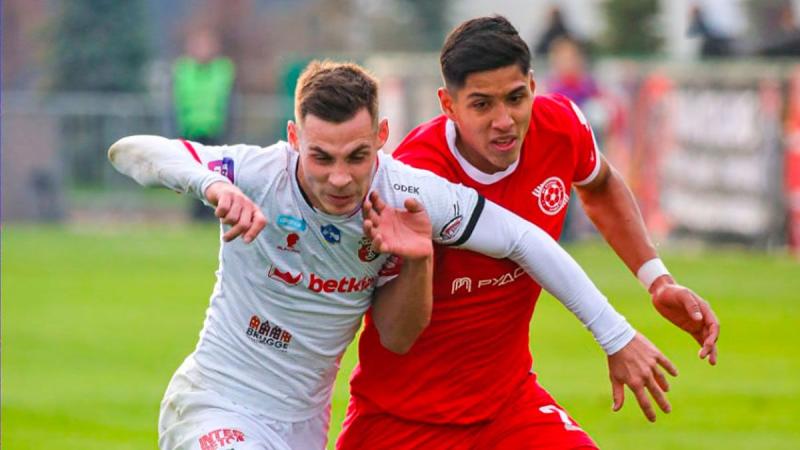 Кривбас і Верес завершили матч внічию, зумівши реалізувати бойовий камбек з 0:2. Тим часом, команда з Кривого Рогу випередила Динамо - Футбол24.