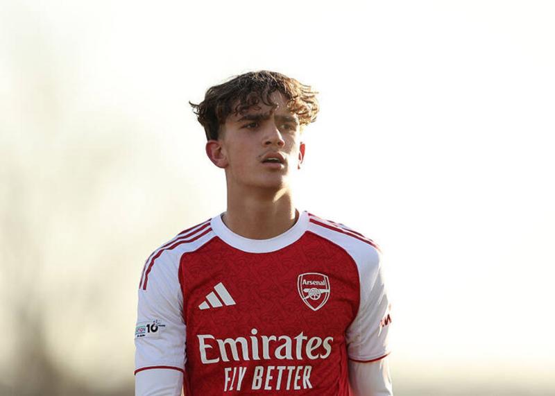 15-річний Макс Даумен з команди Арсенал отримав травму і пропустить гру на протязі двох місяців.