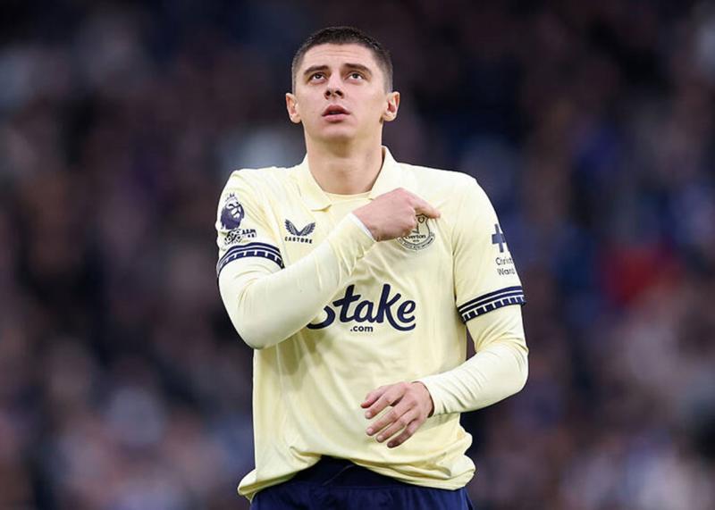 Миколенко з Евертона може перейти до Бундесліги.