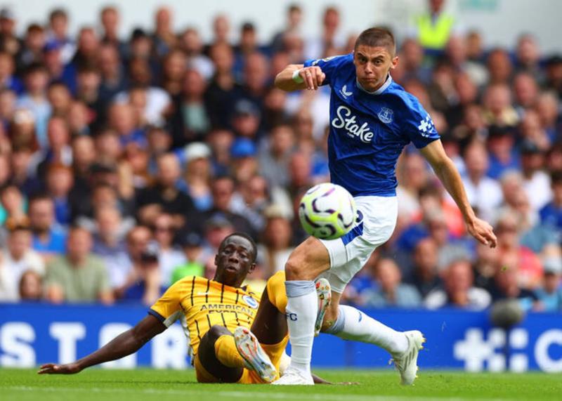 Миколенко проводить свій 125-й поєдинок за Евертон у рамках англійської ліги.