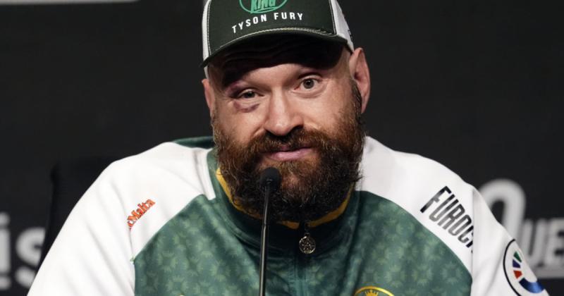 Тайсон Ф'юрі відмовився від поєдинку з Агітом Кабаєлом, ставлячи дружбу на перше місце.