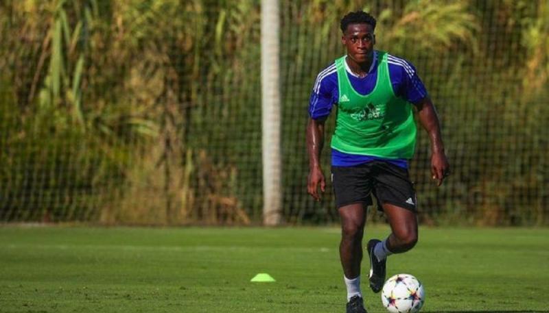 Клуб УПЛ планує укласти контракт з іспанським захисником, який вже приєднався до команди на зборах - Футбол24.