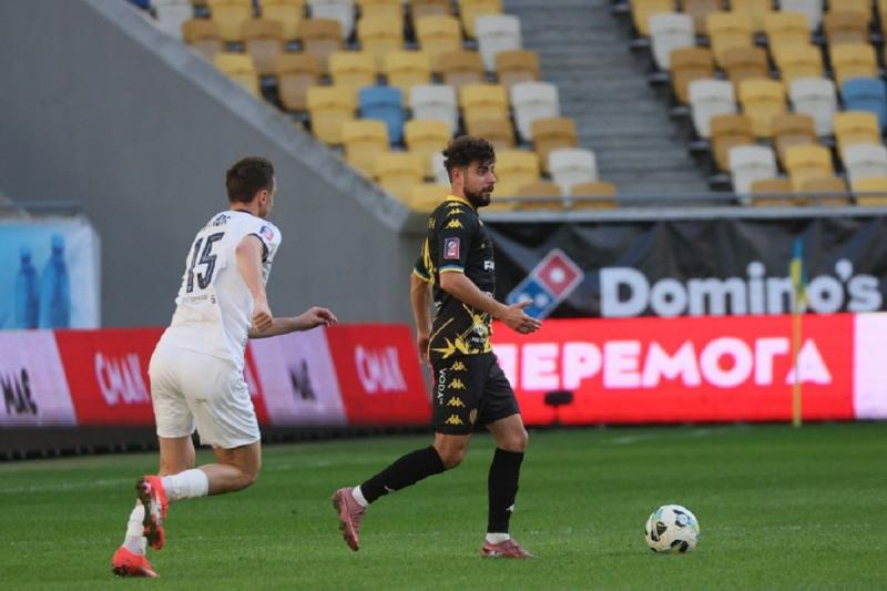 Вражаючий гол і асист Павлюка у відеоогляді зустрічі Рух - Металіст 1925, завершеної з рахунком 0:3 - Футбол24.