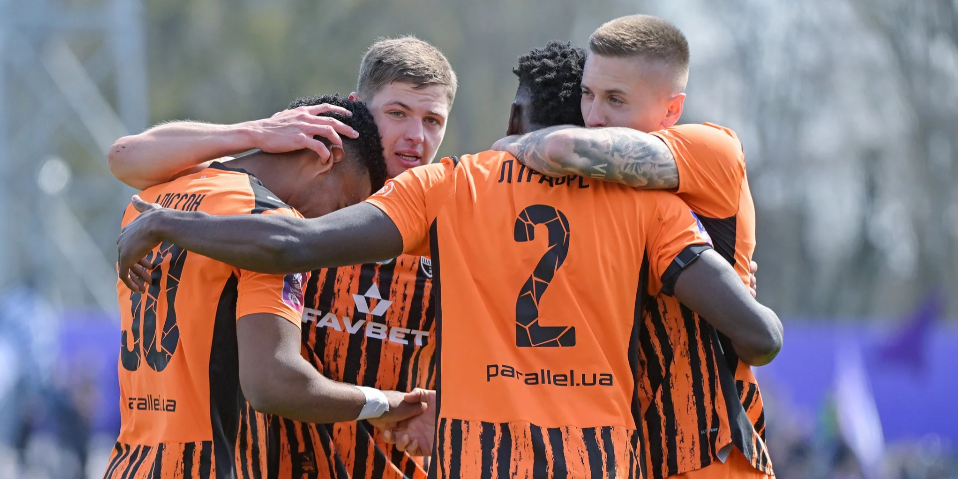 Шахтар відновив своє лідерство в українському чемпіонаті, здобувши мінімальну перемогу над Поліссям — дивіться відео.