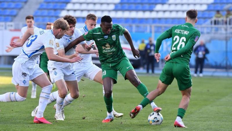 Огляд матчу між Динамо Київ та Карпатами Львів у рамках 22 туру Премʼєр-ліги, що відбувся 4 квітня - Футбол 24.