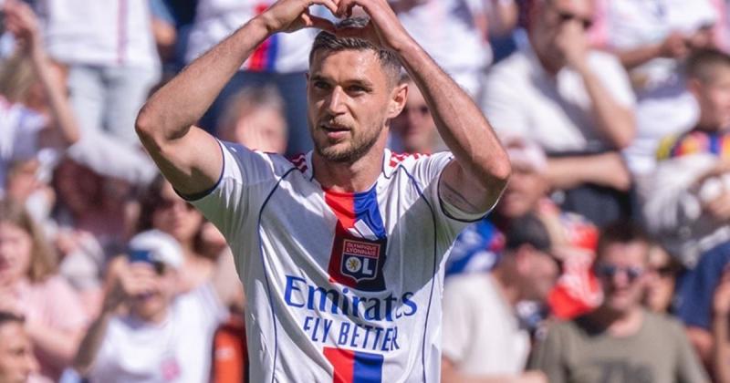 Яремчук вражає ворота суперників двічі, забезпечуючи Ліону тріумф над Осером у матчі Ліги 1 - Спорт bigmir)net.