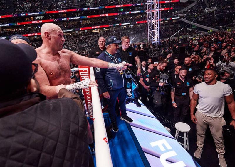 Ф'юрі і Джошуа мають можливість зустрітися в рингу до завершення року.